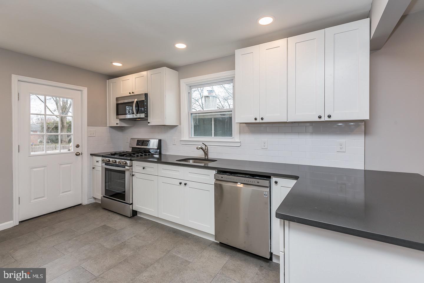 15 South Malin Road Broomall, PA 19008 - Photo 14 of 35 Gallery Image 14