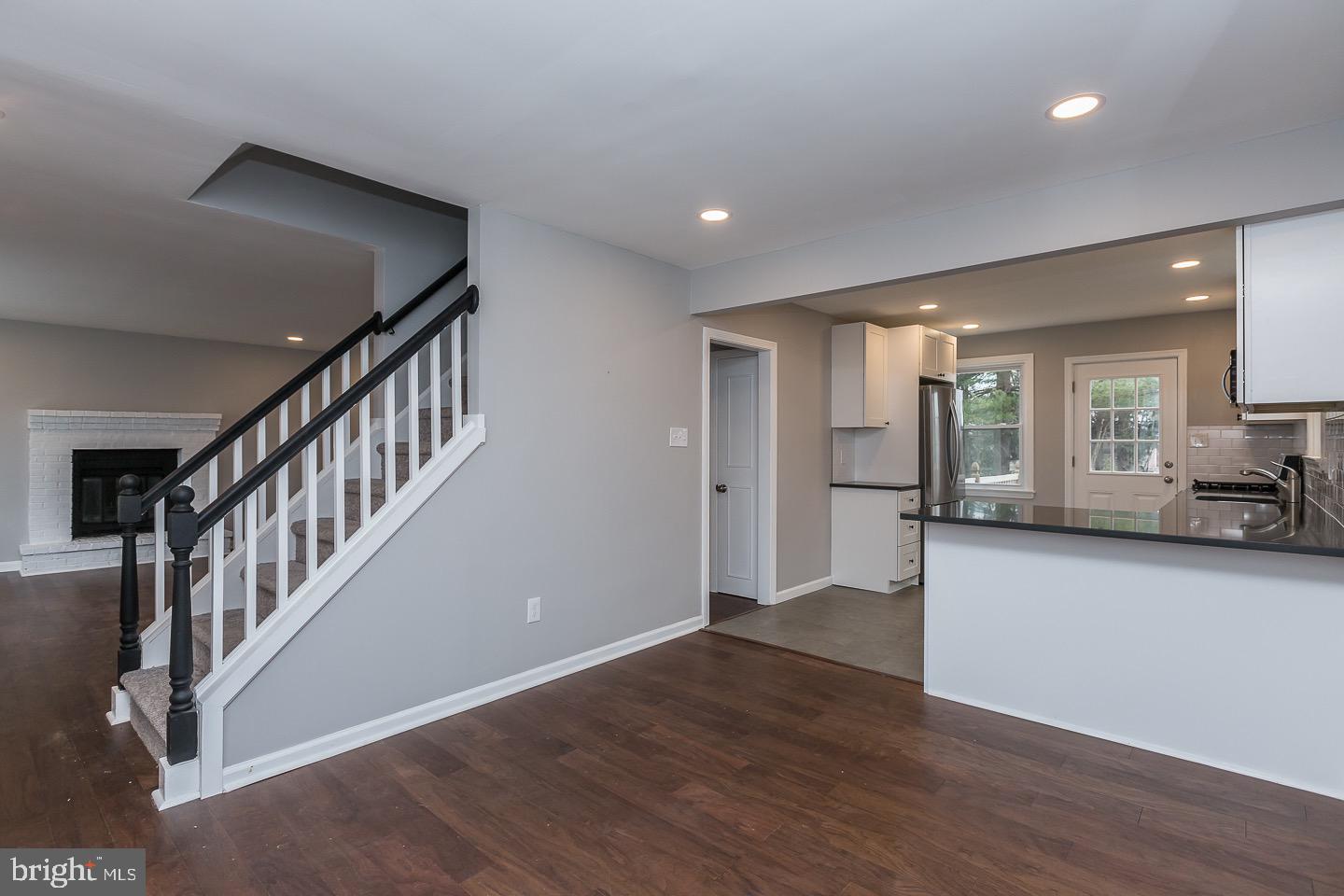 15 South Malin Road Broomall, PA 19008 - Photo 4 of 35 Gallery Image 4