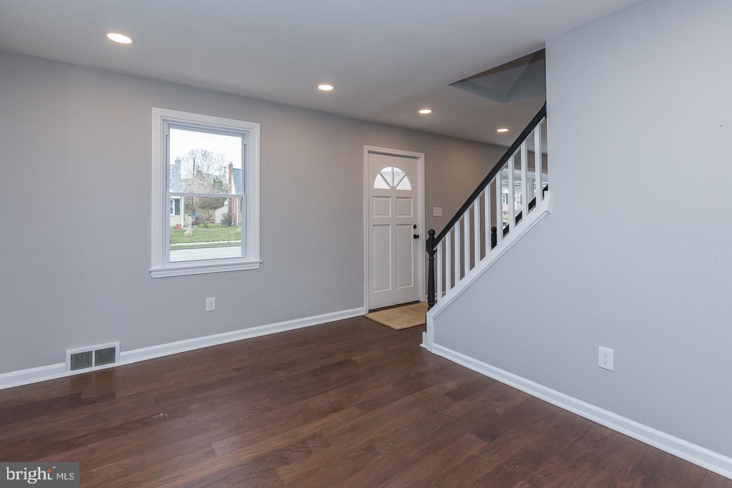 15 South Malin Road Broomall, PA 19008 - Photo 9 of 35 Gallery Image 9