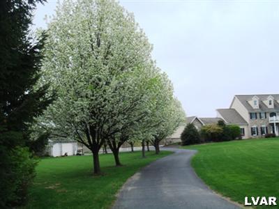 895 Gove Road Nazareth, PA 18064 - Photo 2 of 66