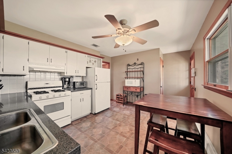 106 Boss Road Stockton, NJ 08559 - Photo 12 of 29