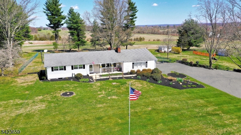 106 Boss Road Stockton, NJ 08559 - Photo 2 of 29