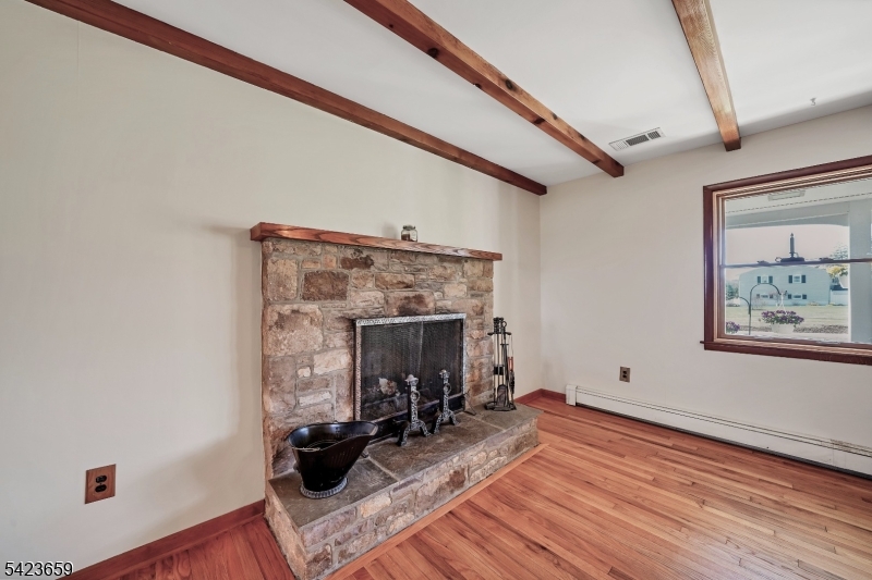 106 Boss Road Stockton, NJ 08559 - Photo 7 of 29