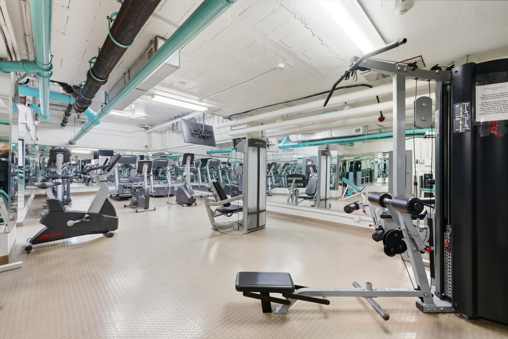 850 North Dewitt Place, Unit 9J Chicago, IL 60611 - Photo 29 of 32