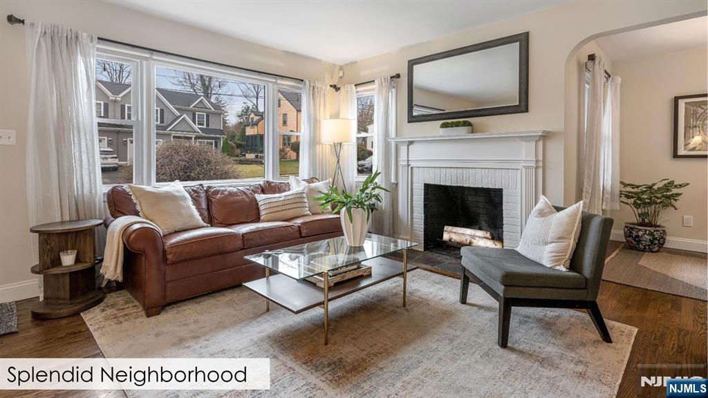 347 Gilbert Street Ridgewood, NJ 07450 - Photo 4 of 19