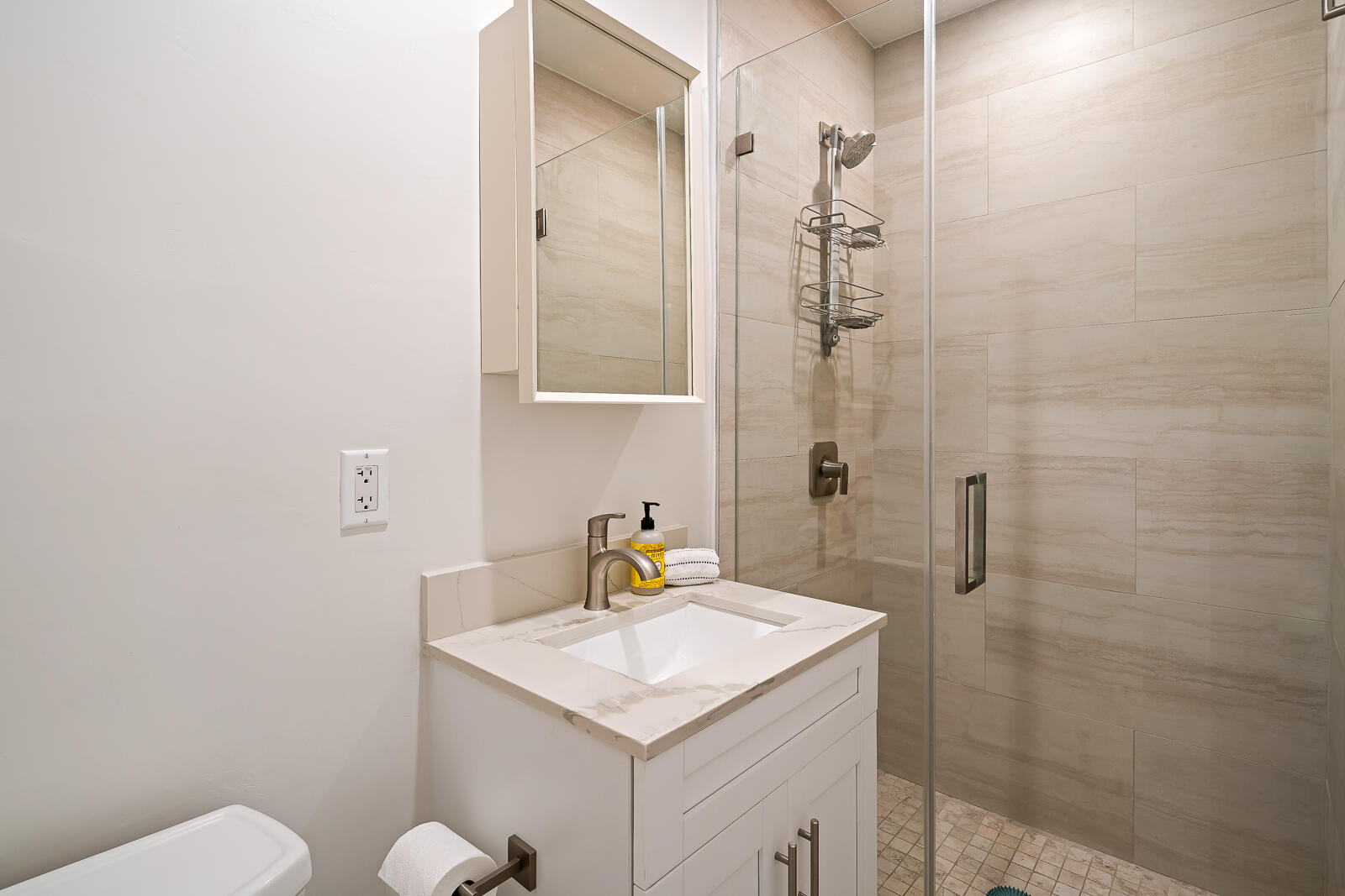 5745 Southwest 54th Terrace Miami, FL 33155 - Photo 23 of 25 Bathroom 2