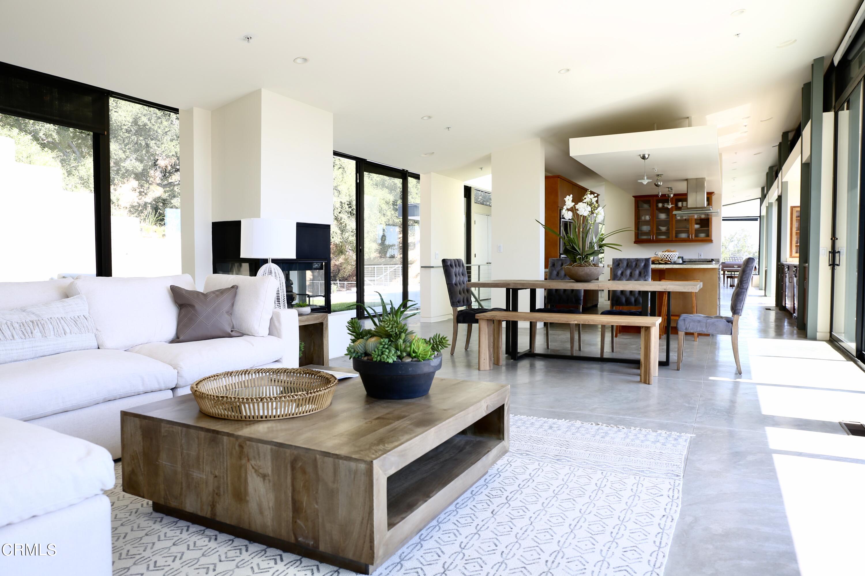 3555 Shaw Ranch Road Pasadena, CA 91107 - Photo 20 of 45 a living room with furniture and a large window