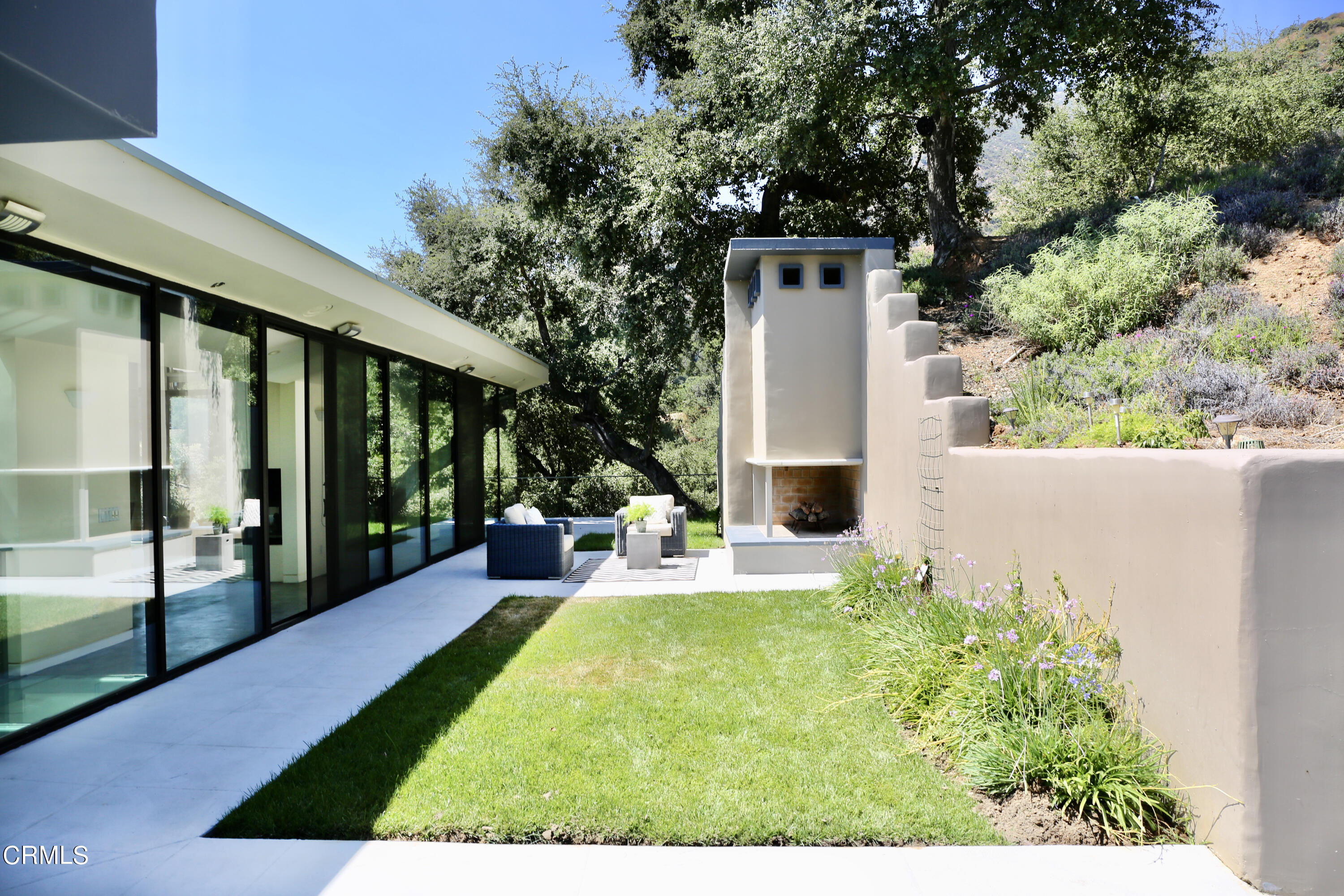 3555 Shaw Ranch Road Pasadena, CA 91107 - Photo 6 of 45 a view of house with backyard and porch
