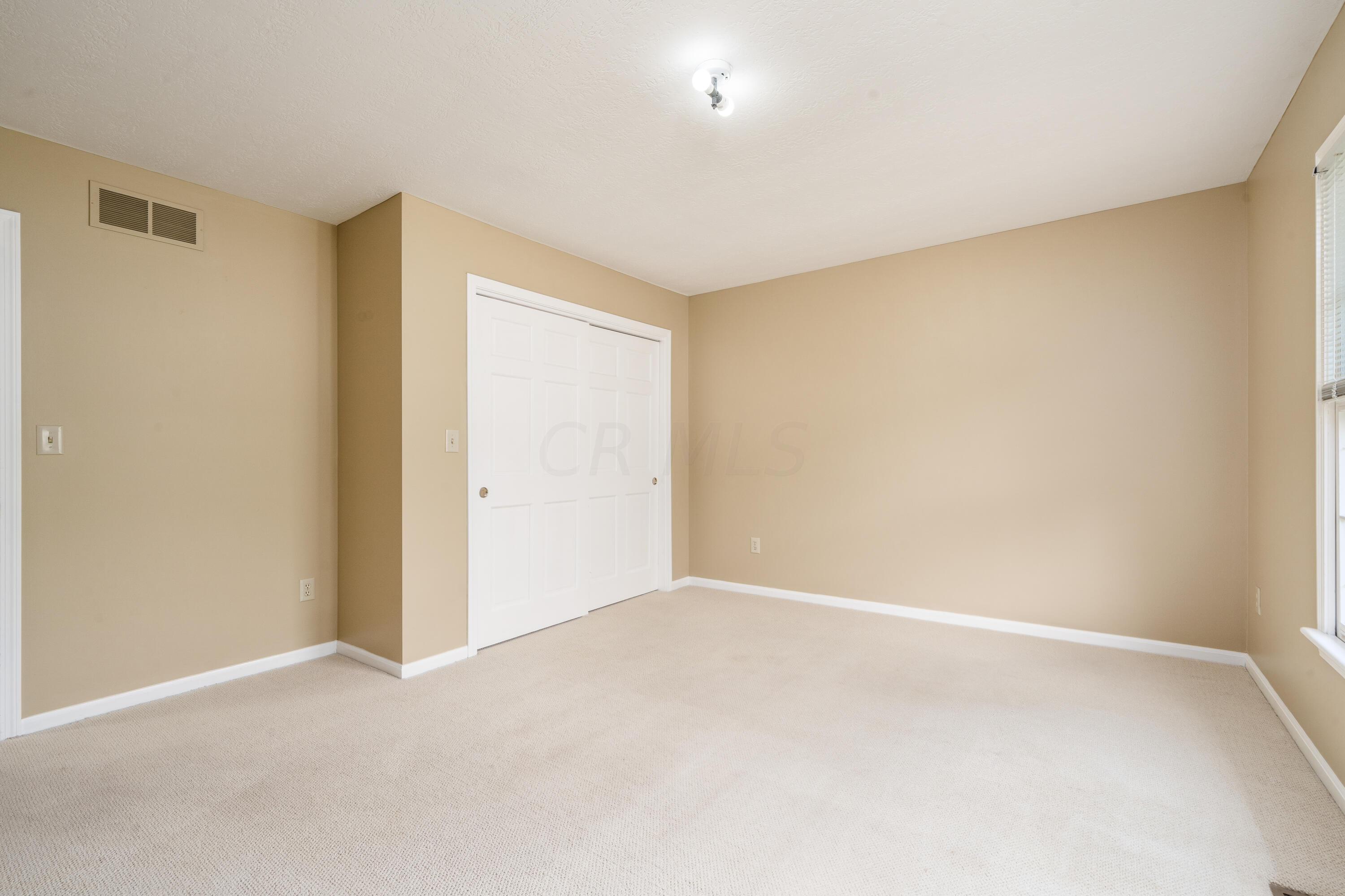 1019 Riva Ridge Boulevard Columbus, OH 43230 - Photo 26 of 38 Upstairs bedroom