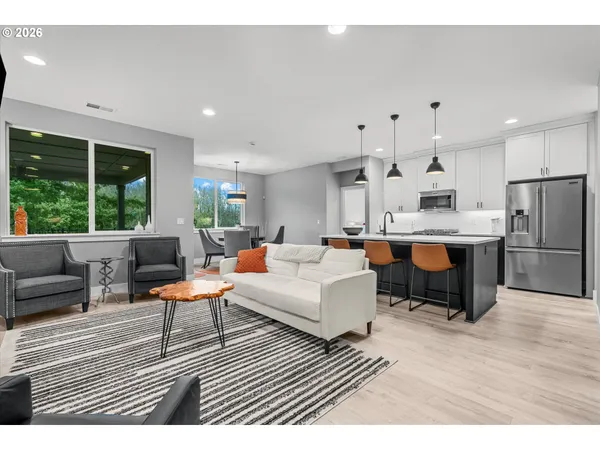 $725,000 | 723 Southwest 49th Street, Gresham, OR 97080