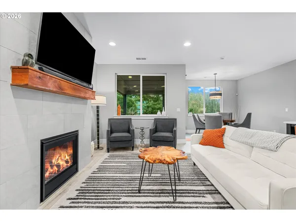 $725,000 | 723 Southwest 49th Street, Gresham, OR 97080