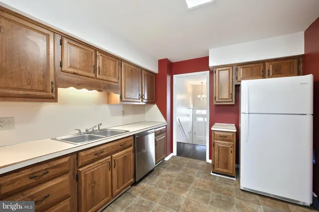 a view of livingroom with hardwood floor and window