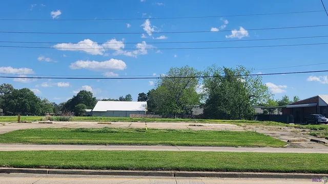 $119,900 | 10554 Greenwell Springs Road, Baton Rouge, LA 70814