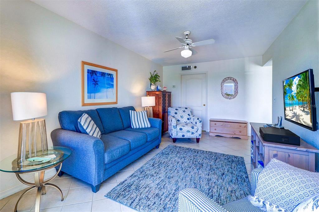 24 Gulf Boulevard, Unit 3B Indian Rocks Beach, FL 33785 - Photo 25 of 36 Gallery Image 25