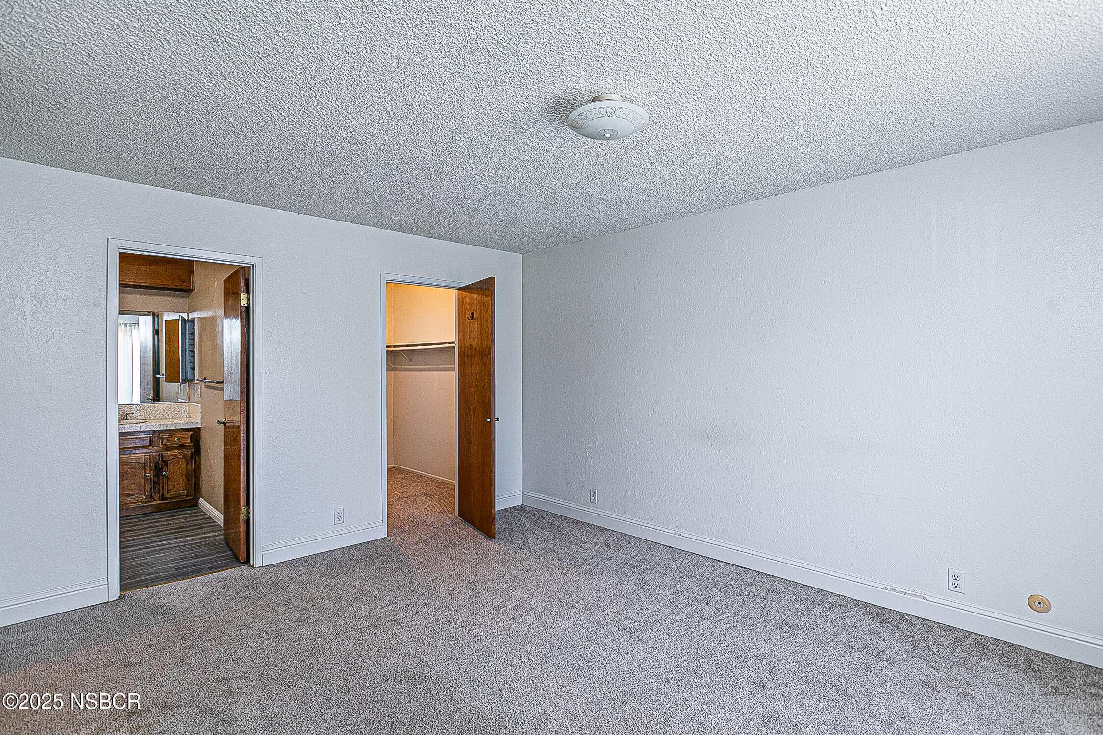 1057 Meadow Way Arroyo Grande, CA 93420 - Photo 17 of 43 1057MeadowWyAG_18