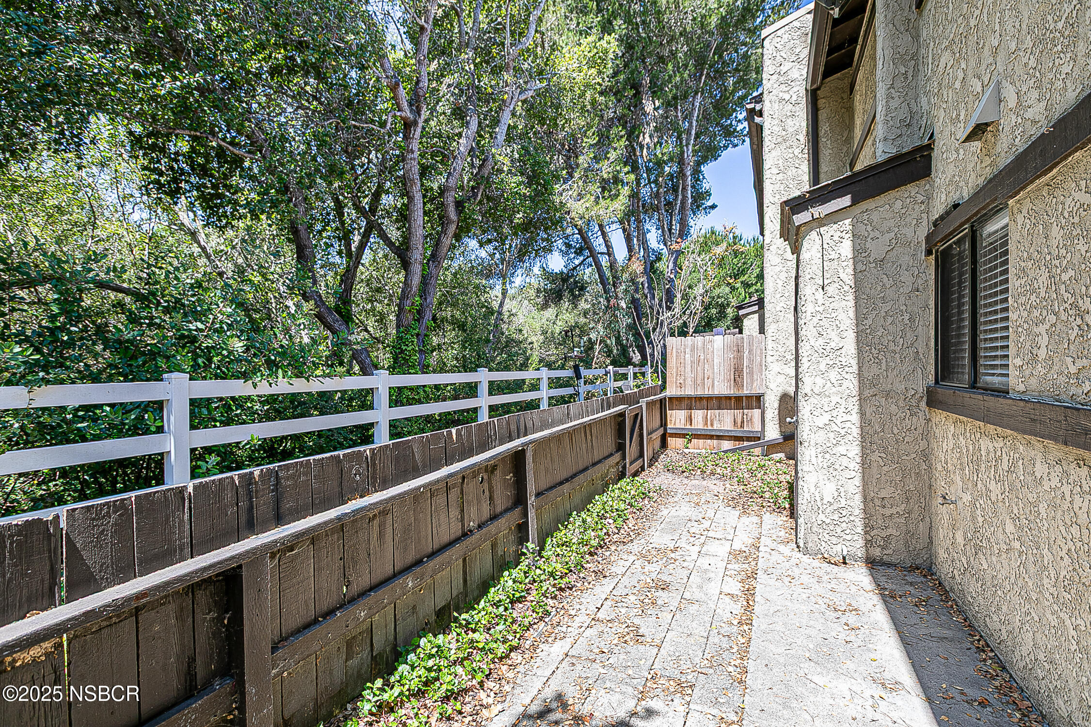 1057 Meadow Way Arroyo Grande, CA 93420 - Photo 29 of 43 1057MeadowWyAG_31