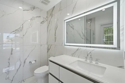 $5,995,000 | 5600 Coastal Drive, Boca Raton, FL 33487