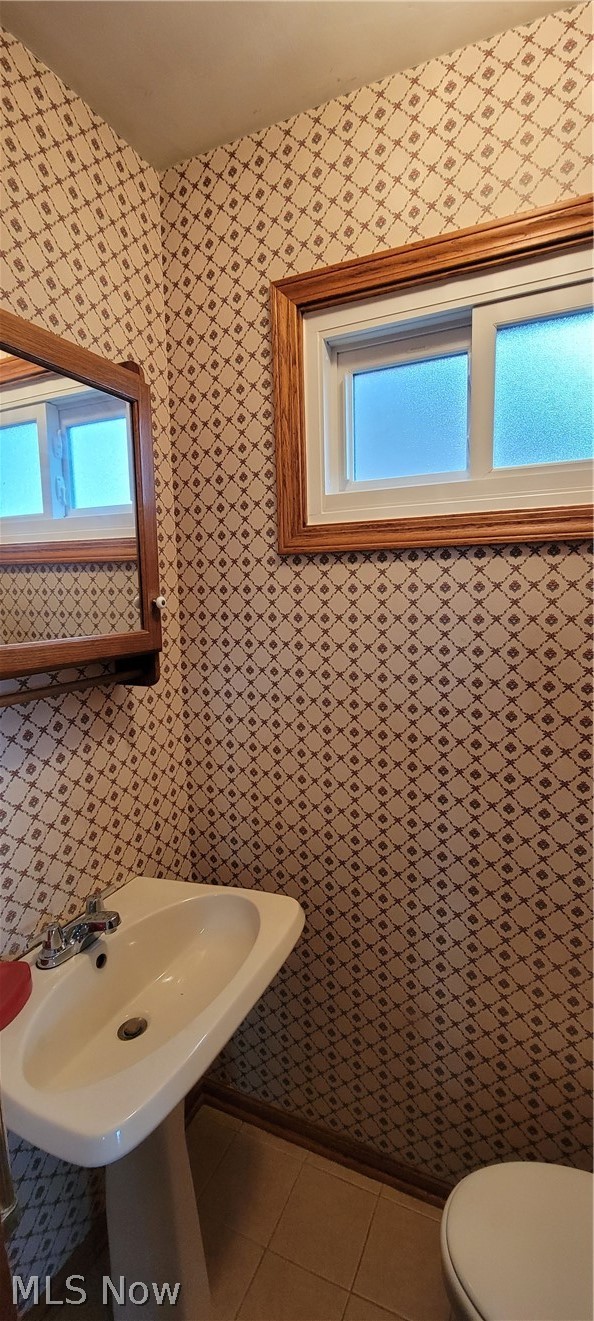 7506 Jameson Road Cleveland, OH 44129 - Photo 8 of 21 Gallery Image 8