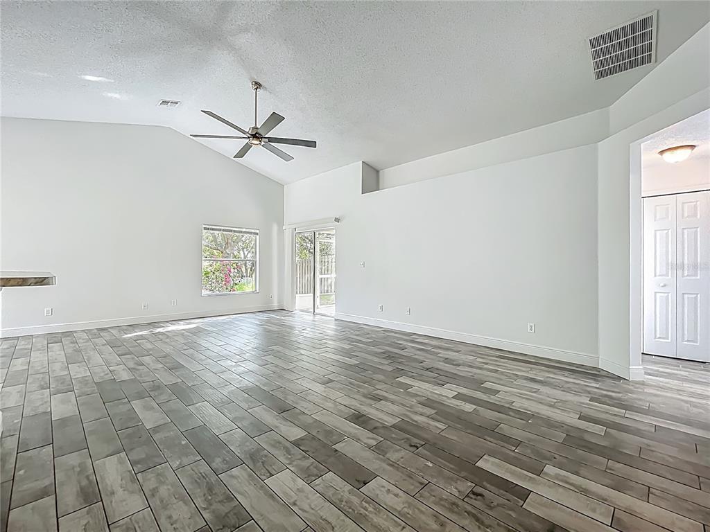2019 Newtown Road Groveland, FL 34736 - Photo 10 of 38 Gallery Image 10