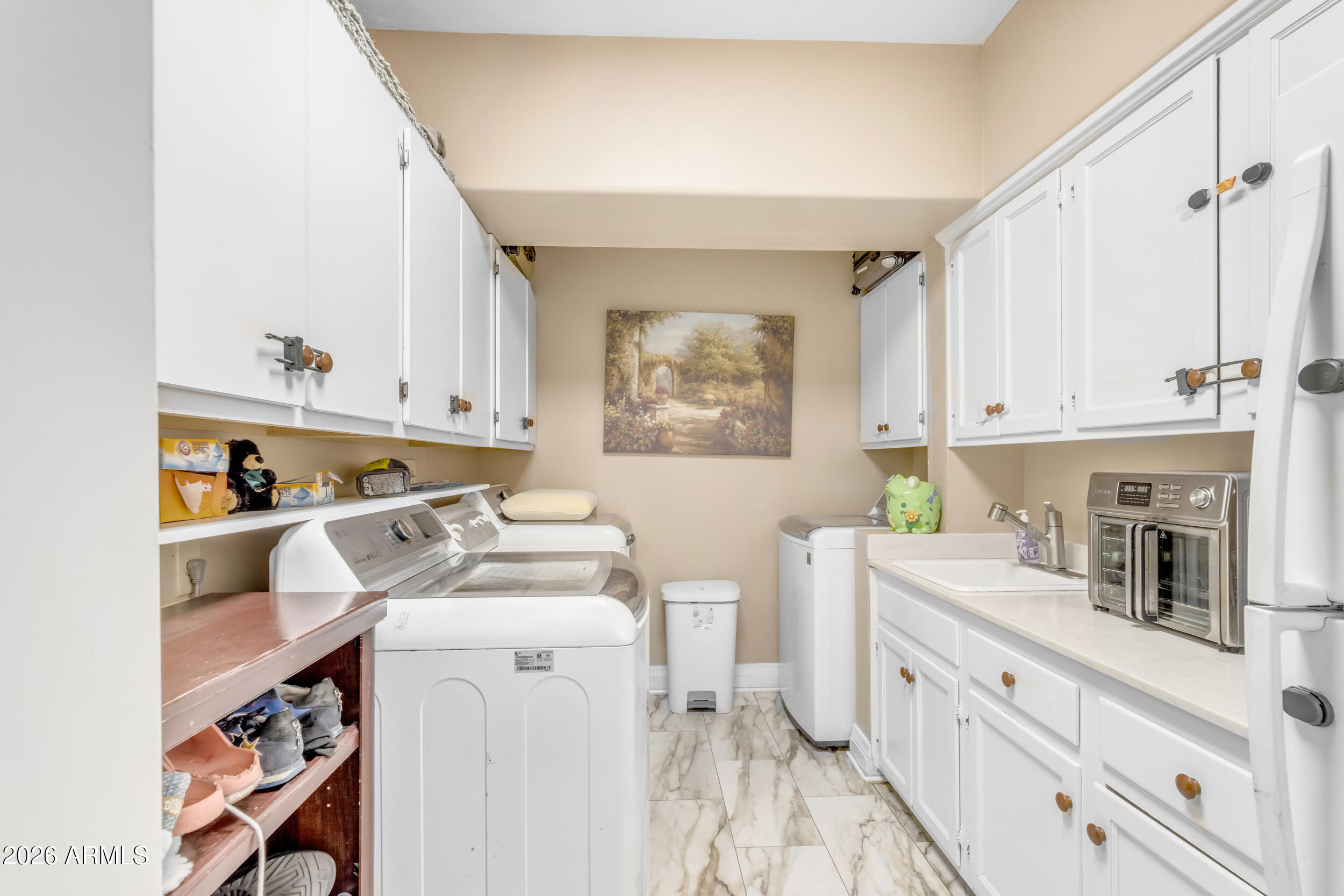 616 East Carver Road Tempe, AZ 85284 - Photo 19 of 81