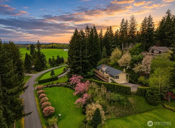 $899,950 | 40215 278th Avenue Southeast, Enumclaw, WA 98022