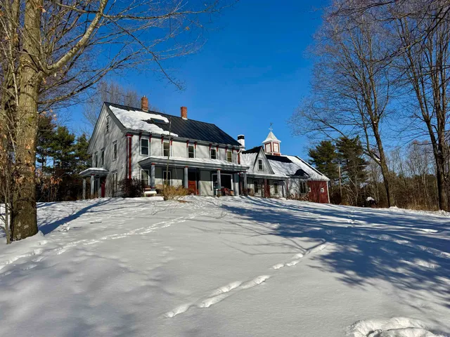$655,000 | 68 Doe Lane, Newbury, VT 05051