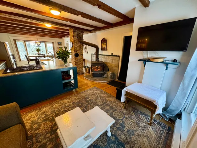 $655,000 | 68 Doe Lane, Newbury, VT 05051