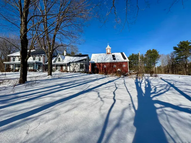 $655,000 | 68 Doe Lane, Newbury, VT 05051