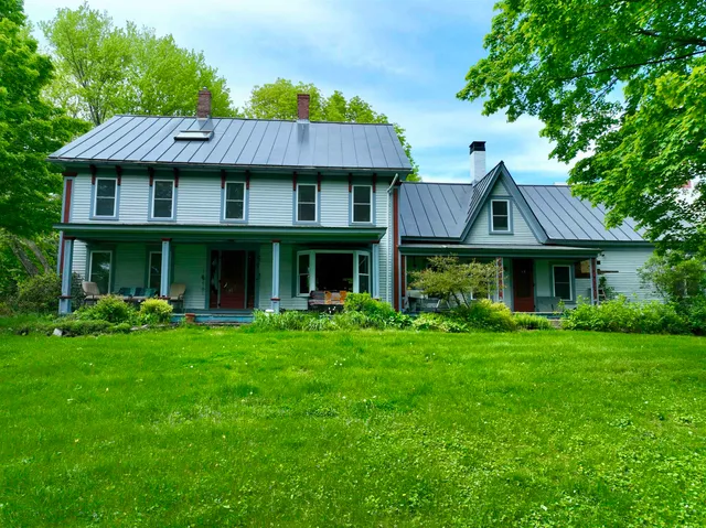 $655,000 | 68 Doe Lane, Newbury, VT 05051