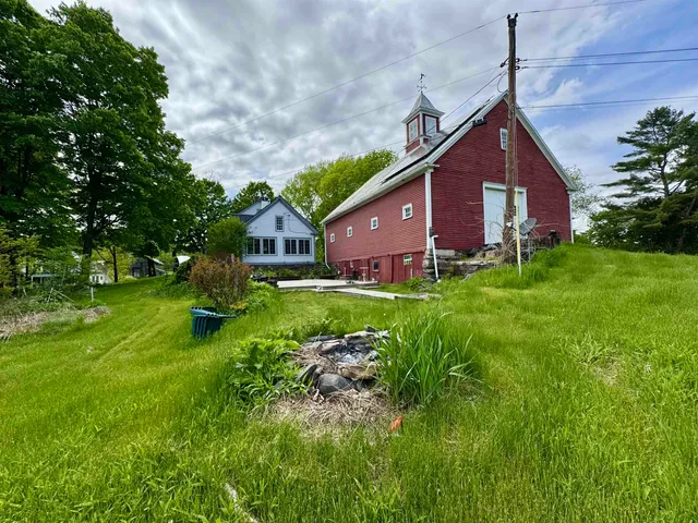 $655,000 | 68 Doe Lane, Newbury, VT 05051