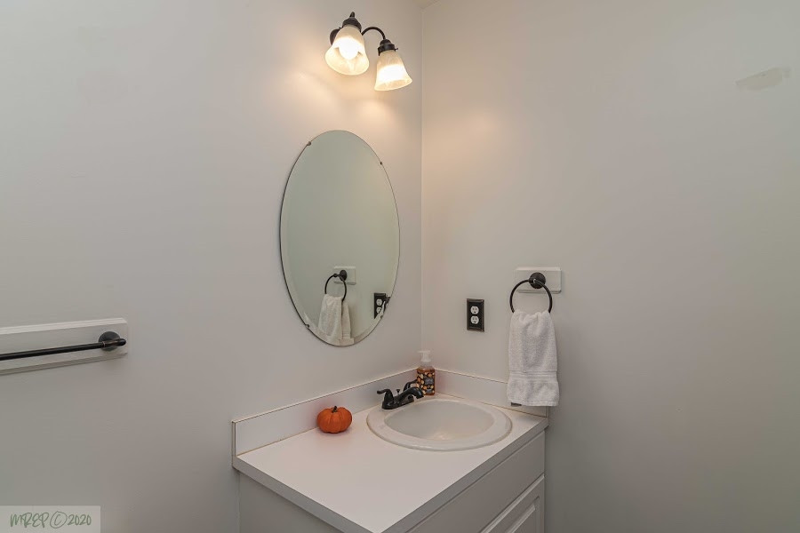 5960 Covered Bridge Road Clayton, NC 27527 - Photo 25 of 30 Bathroom