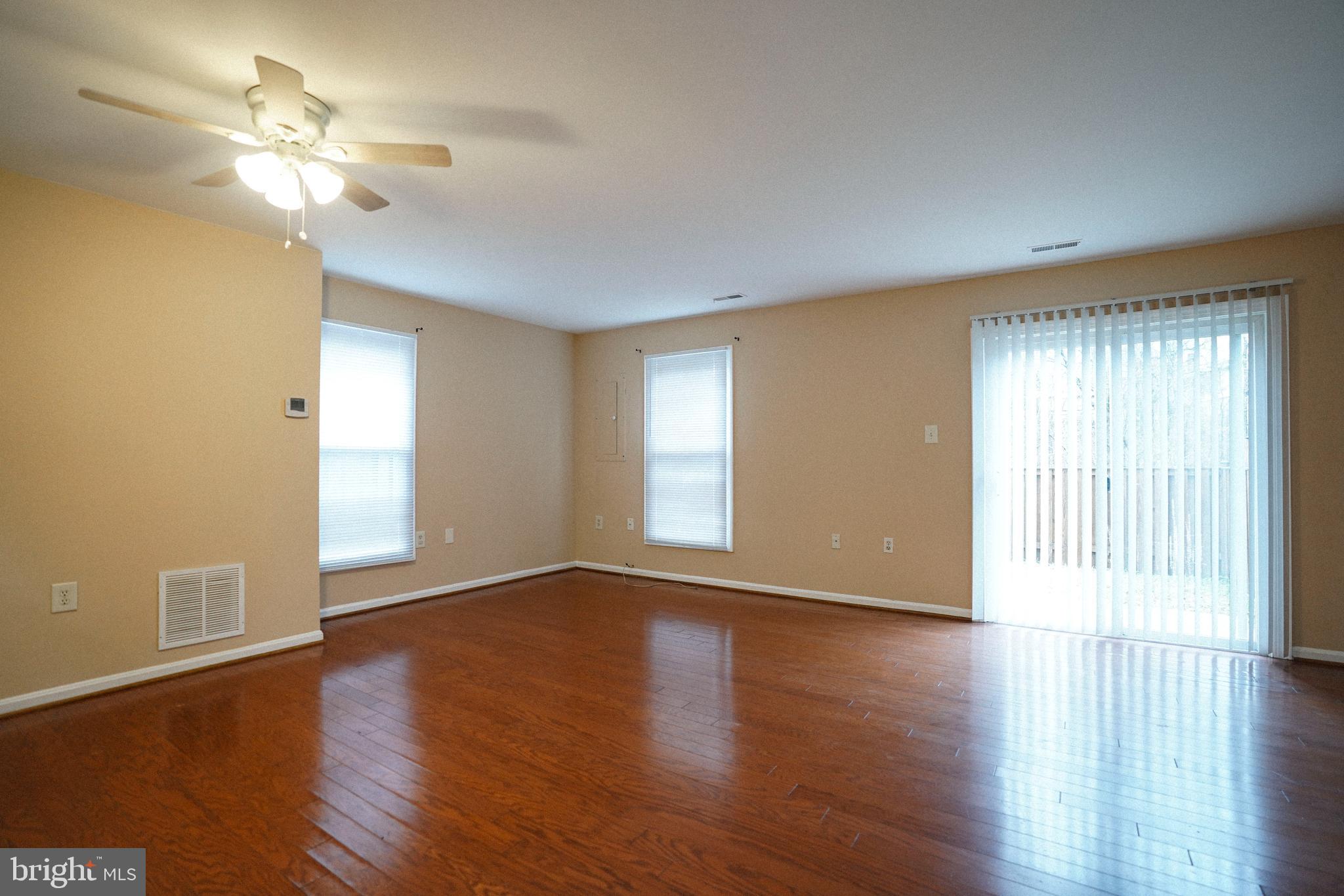 7327 Rokeby Drive Manassas, VA 20109 - Photo 6 of 27 Gallery Image 6