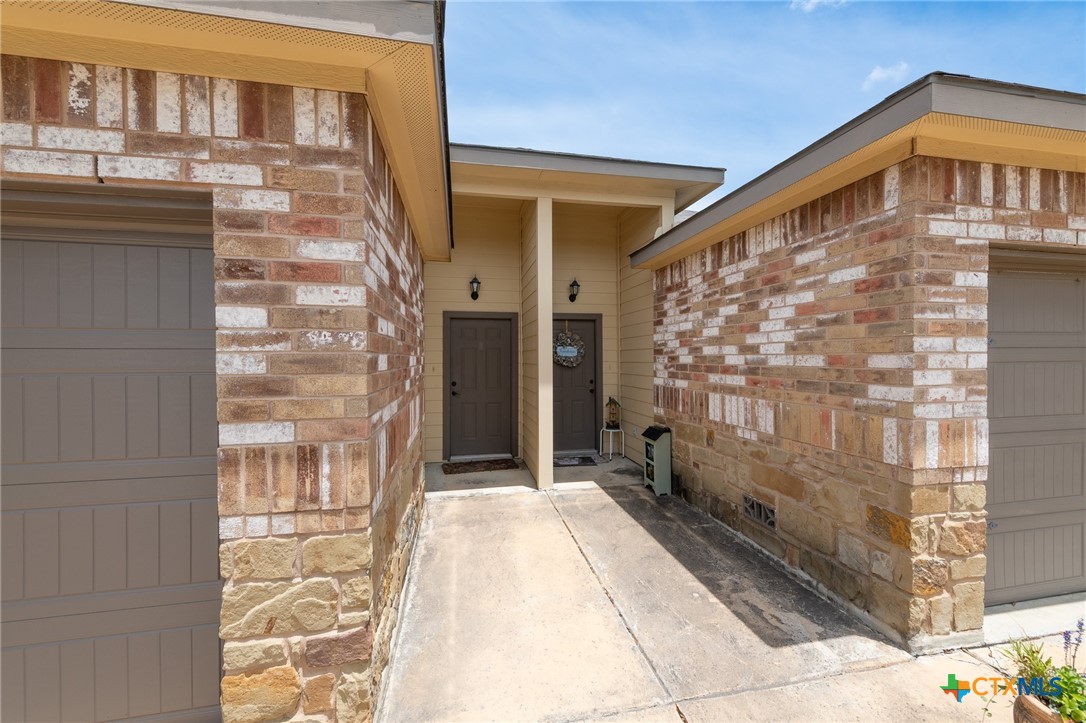 436 Jack Rabbit Lane Buda, TX 78610 - Photo 6 of 40 Gallery Image 6