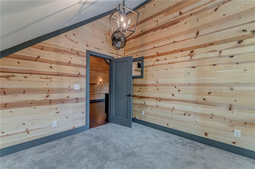 850 Bethel Church Road Southeast Silver Creek, GA 30173 - Photo 18 of 52 a view of walk in closet