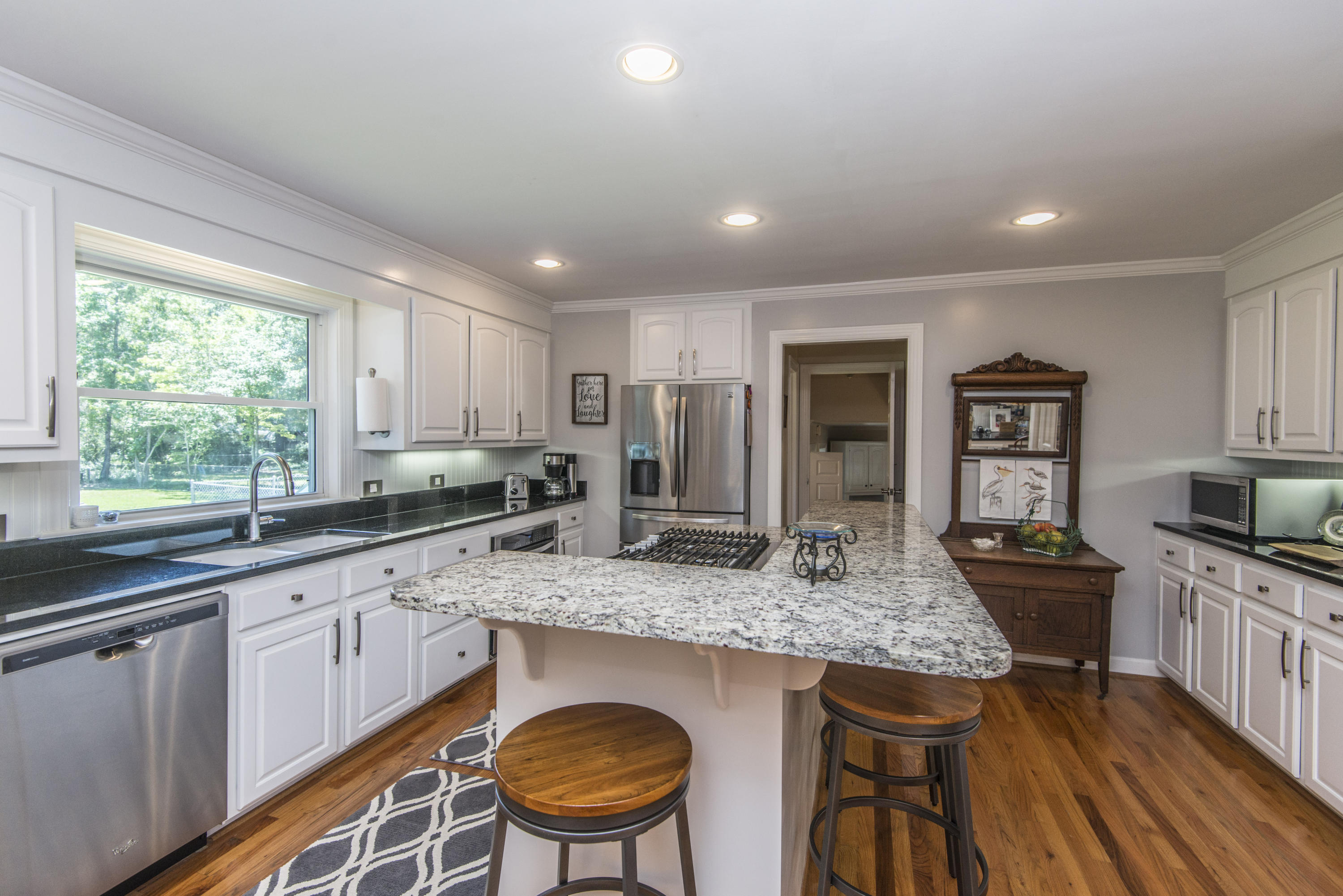 723 Harbor View Road Charleston, SC 29412 - Photo 8 of 46 _DSC2476
