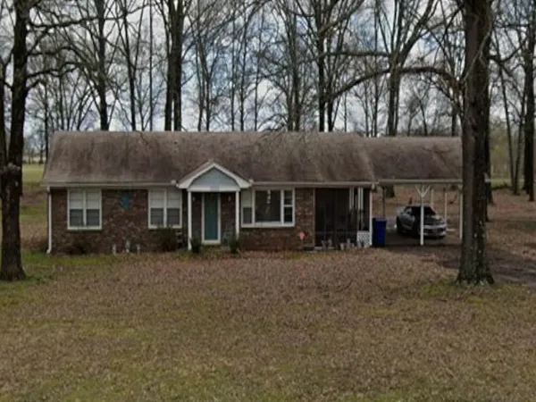 a view of a house with a outdoor space