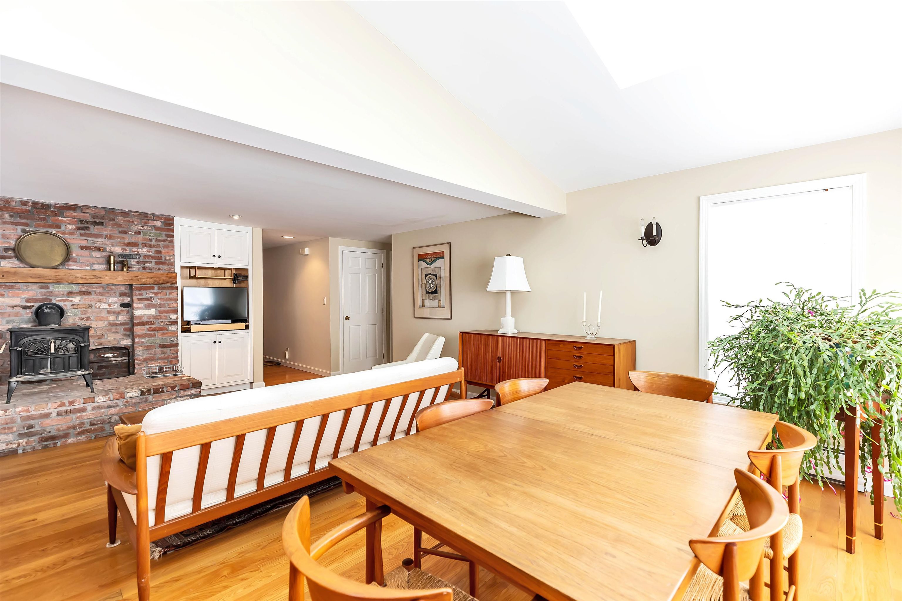 169 Hunter Farm Road Peterborough, NH 03458 - Photo 11 of 32