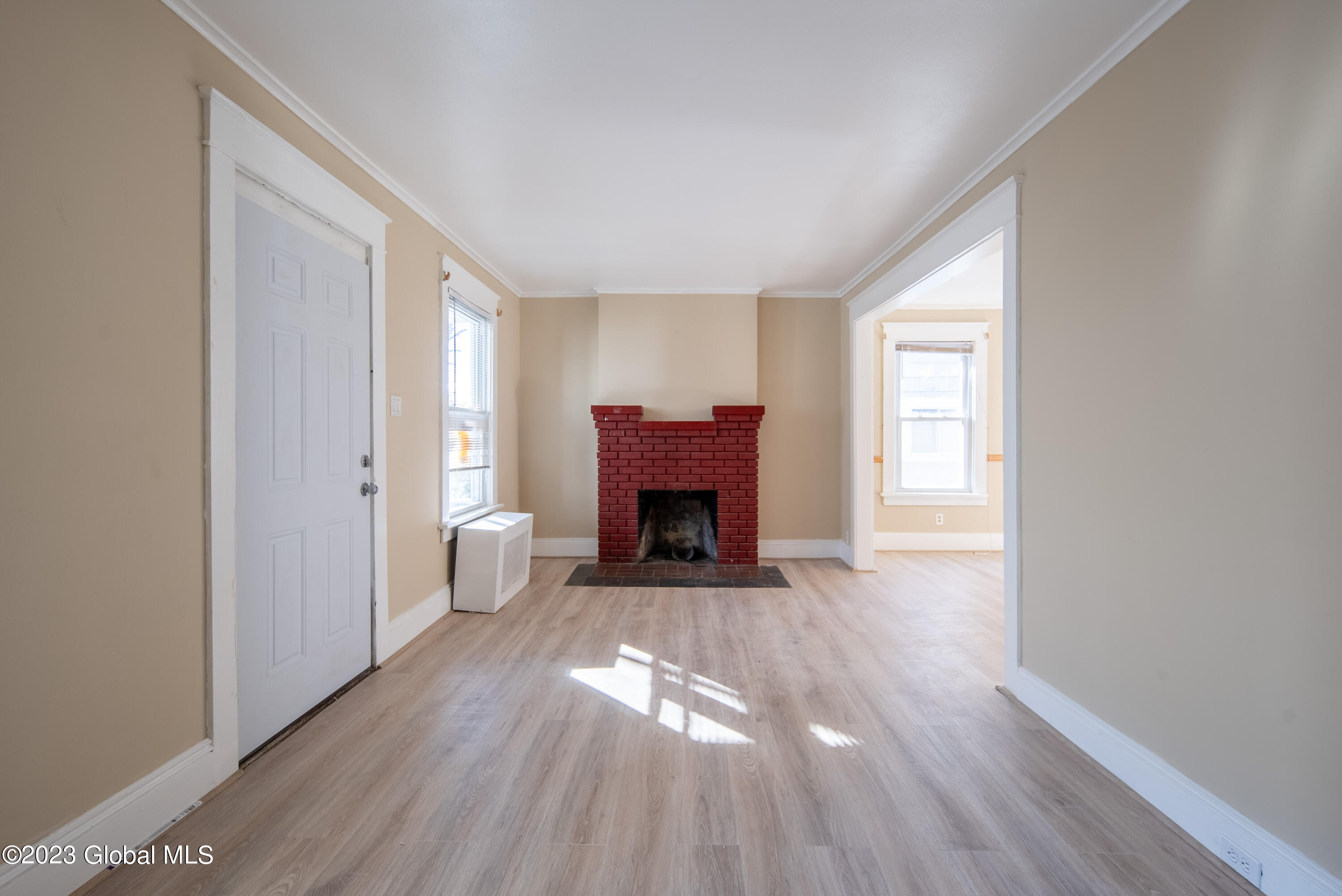 1027 Dean Street Schenectady, NY 12309 - Photo 3 of 40 003