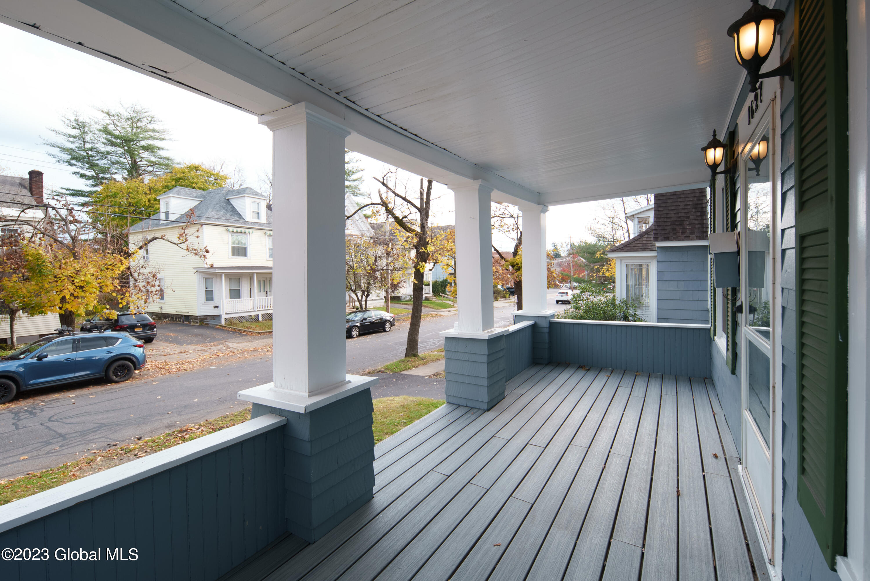 1027 Dean Street Schenectady, NY 12309 - Photo 33 of 40 033