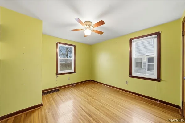 $199,900 | 9 Clarence Harder Drive, Tonawanda, NY 14150