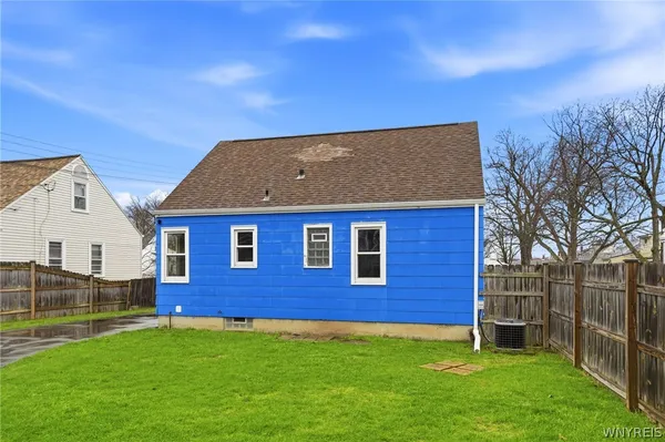 $199,900 | 9 Clarence Harder Drive, Tonawanda, NY 14150