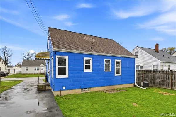 $199,900 | 9 Clarence Harder Drive, Tonawanda, NY 14150