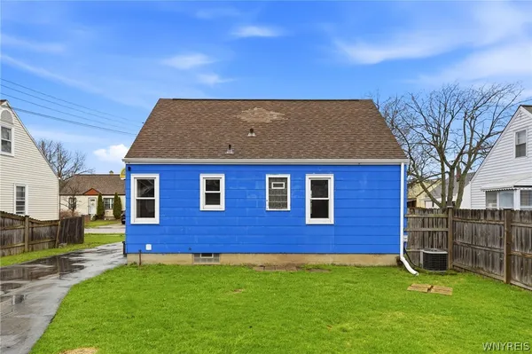 $199,900 | 9 Clarence Harder Drive, Tonawanda, NY 14150