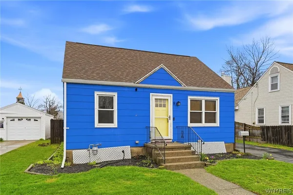$199,900 | 9 Clarence Harder Drive, Tonawanda, NY 14150