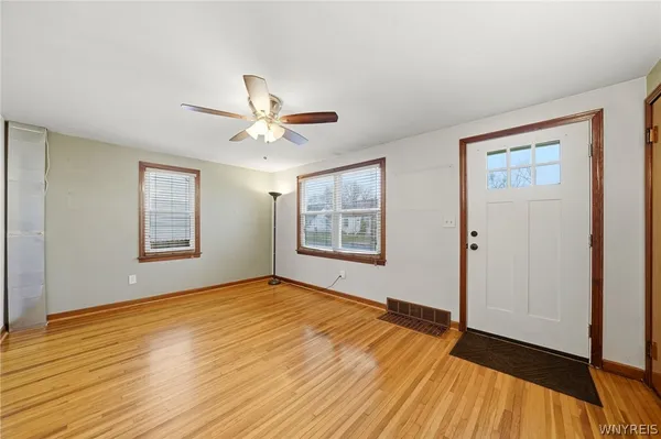 $199,900 | 9 Clarence Harder Drive, Tonawanda, NY 14150