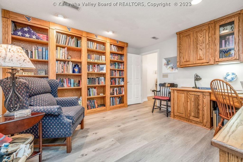 146 Whispering Woods Road Charleston, WV 25304 - Photo 39 of 48 Gallery Image 39