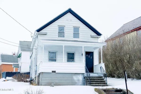 $235,000 | 142 Saratoga Avenue, Mechanicville, NY 12118