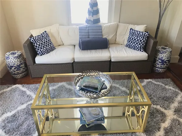 $2,400 | 46 Lee Avenue, Unit 1, Newport, RI 02840