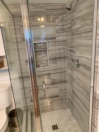 $2,400 | 46 Lee Avenue, Unit 1, Newport, RI 02840