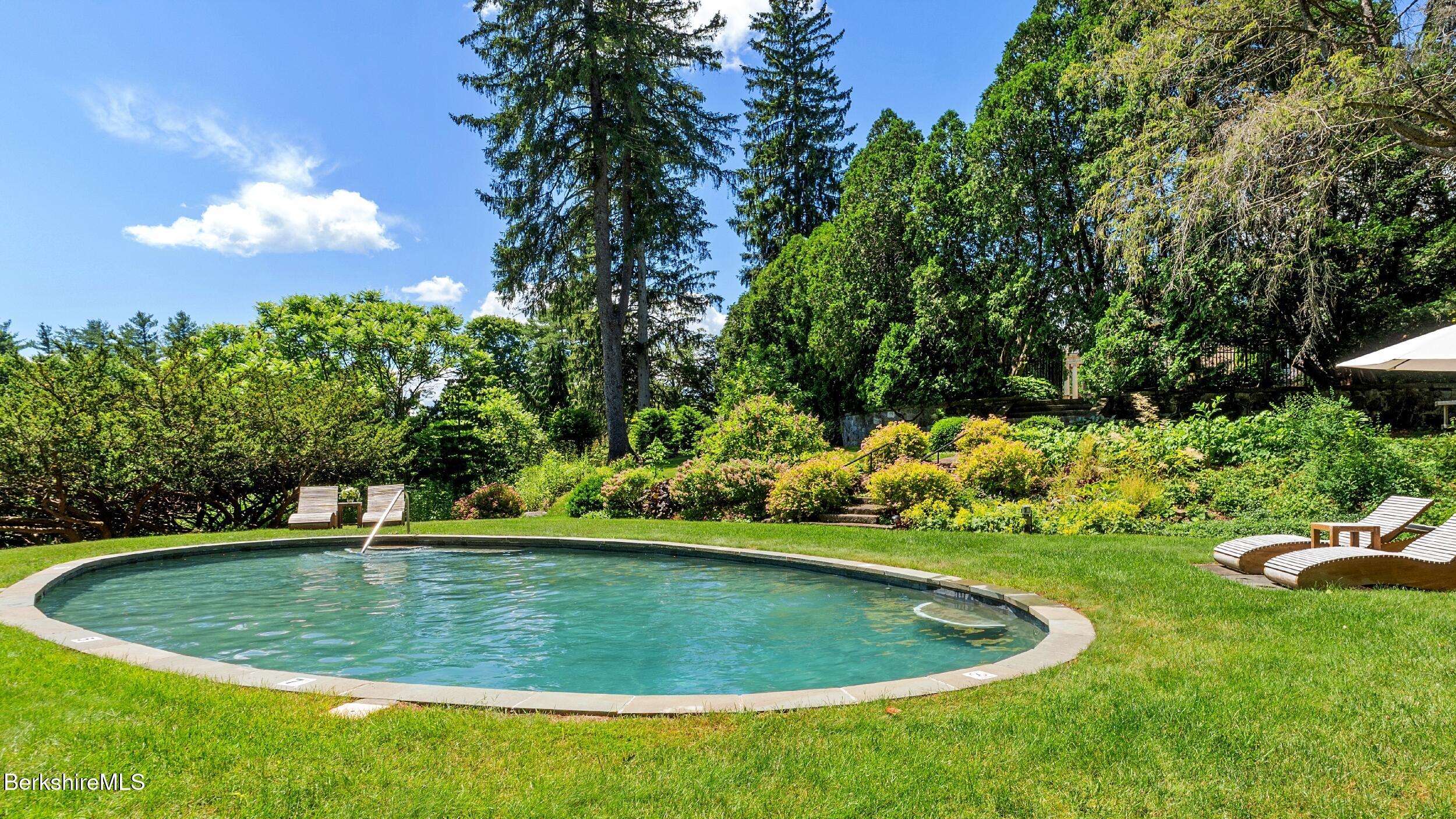 11 Hawthorne Road Stockbridge, MA 01262 - Photo 42 of 46 39